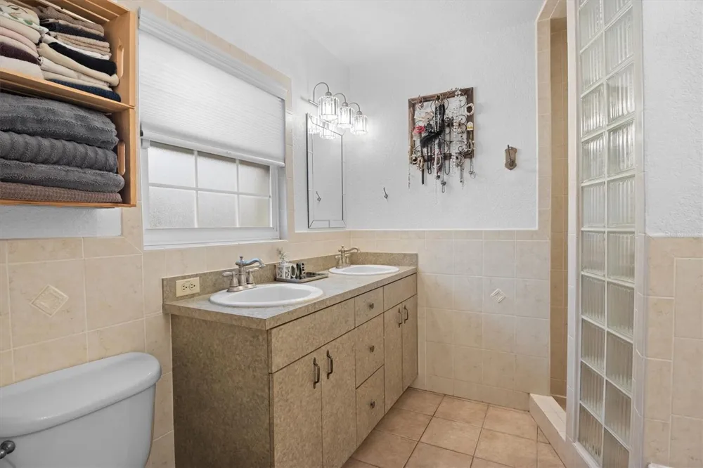 2603 CLEVELAND HEIGHTS BOULEVARD Lakeland, FL 33803