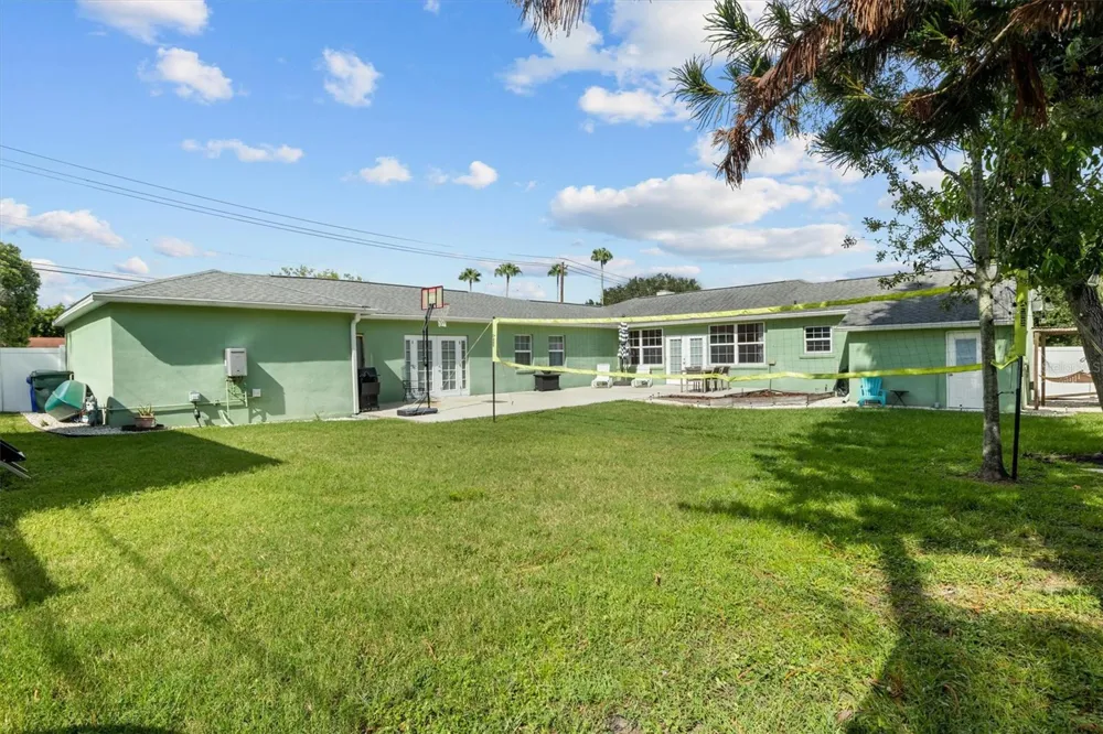 2603 CLEVELAND HEIGHTS BOULEVARD Lakeland, FL 33803