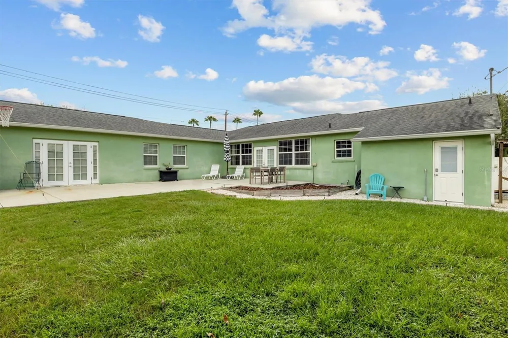 2603 CLEVELAND HEIGHTS BOULEVARD Lakeland, FL 33803
