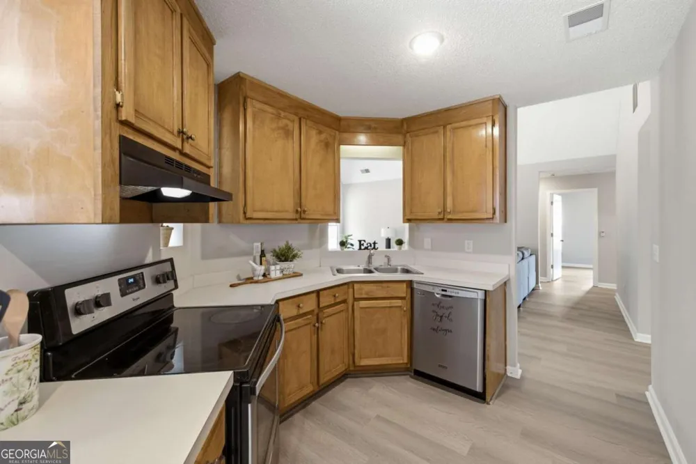 2110 Uniwattee TRL Dacula, GA 30019