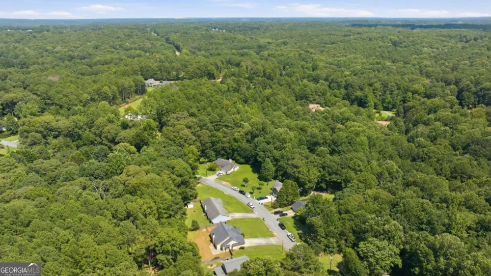 2110 Uniwattee TRL Dacula, GA 30019