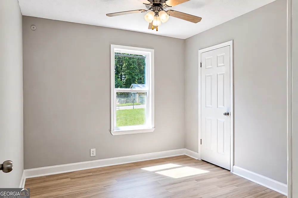 1818 Petite LN Lithonia, GA 30058