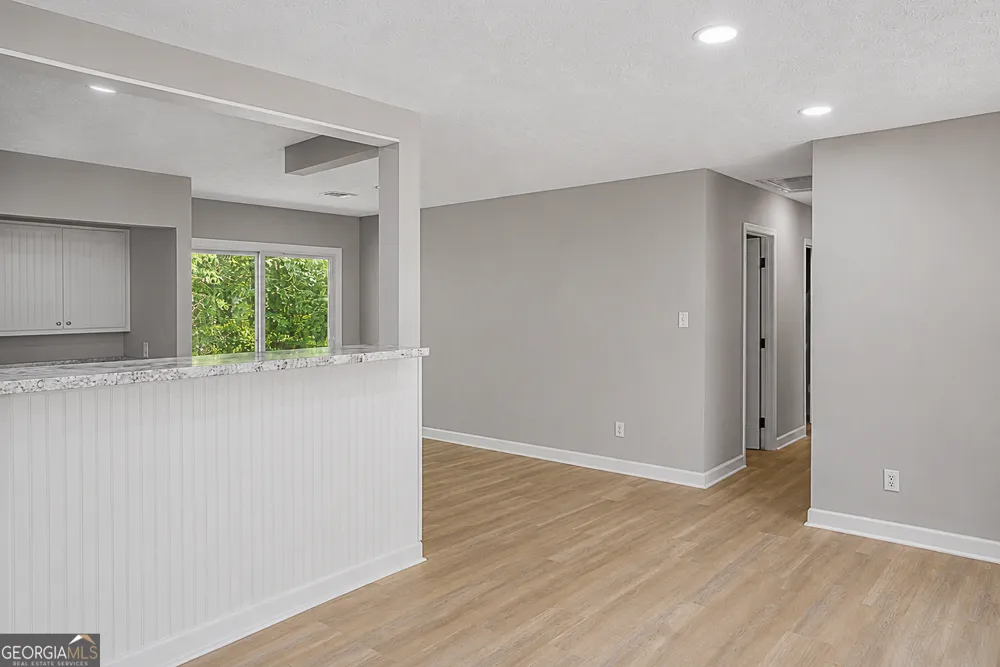 1818 Petite LN Lithonia, GA 30058
