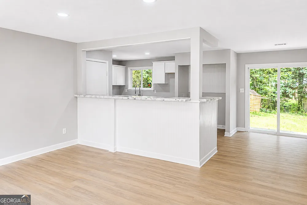 1818 Petite LN Lithonia, GA 30058