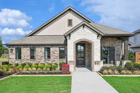 2004 Ridgecrest Lane