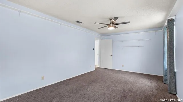 8338 DELPHIAN DR Universal City, TX 78148