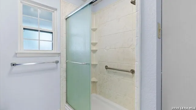 8338 DELPHIAN DR Universal City, TX 78148