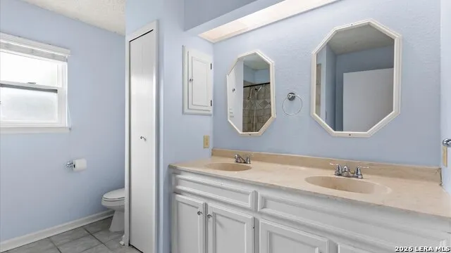 8338 DELPHIAN DR Universal City, TX 78148