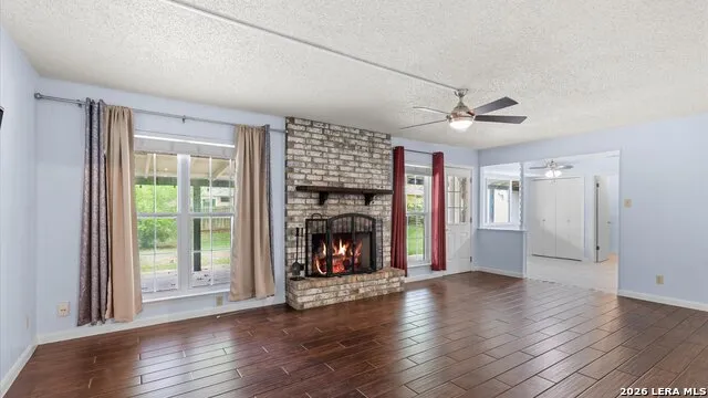 8338 DELPHIAN DR Universal City, TX 78148