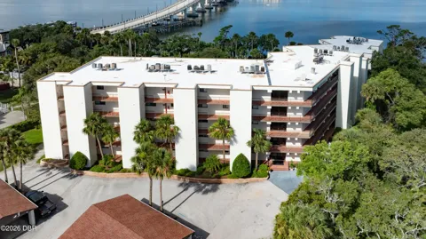 944 S Peninsula Drive #406