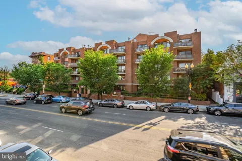 2320 WISCONSIN AVENUE NW #213