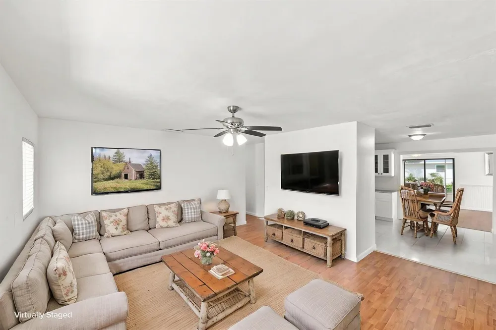875 28TH AVENUE Vero Beach, FL 32960