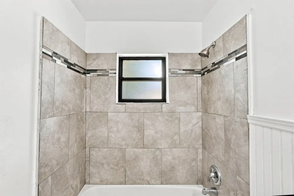875 28TH AVENUE Vero Beach, FL 32960