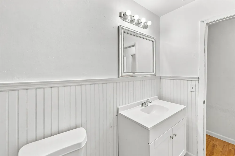 875 28TH AVENUE Vero Beach, FL 32960