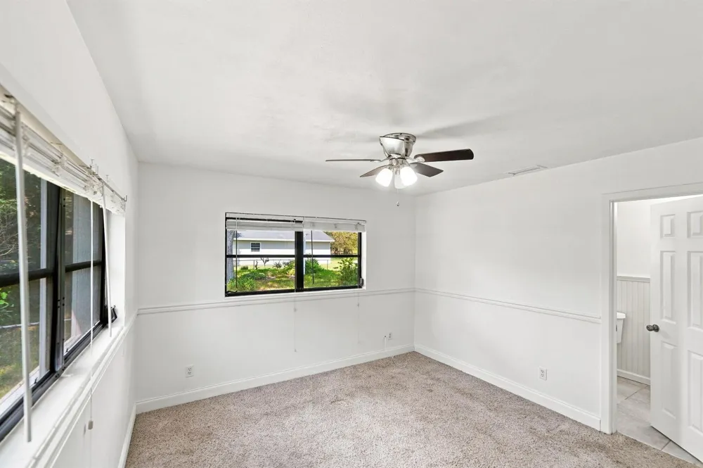 875 28TH AVENUE Vero Beach, FL 32960