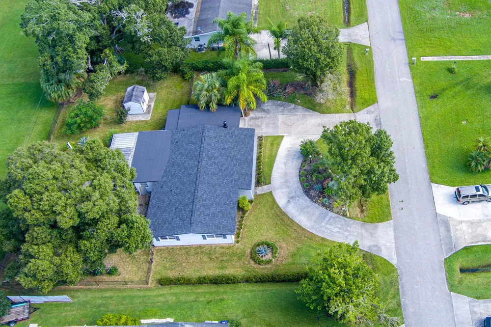 875 28TH AVENUE Vero Beach, FL 32960