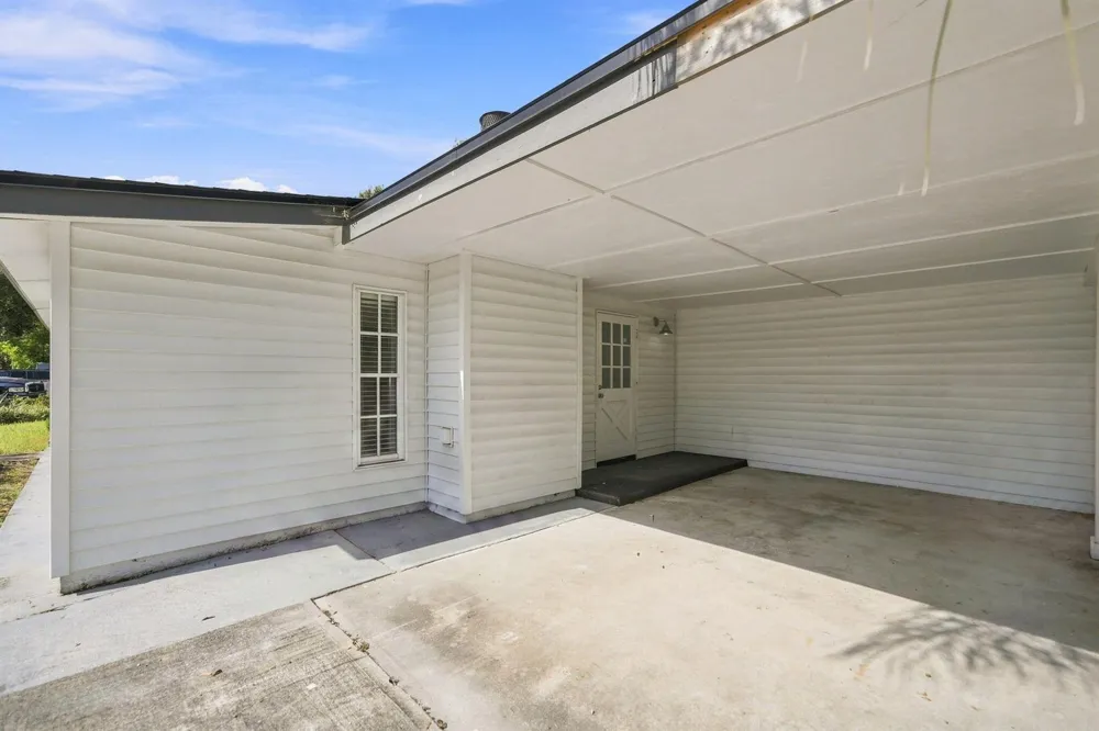 875 28TH AVENUE Vero Beach, FL 32960