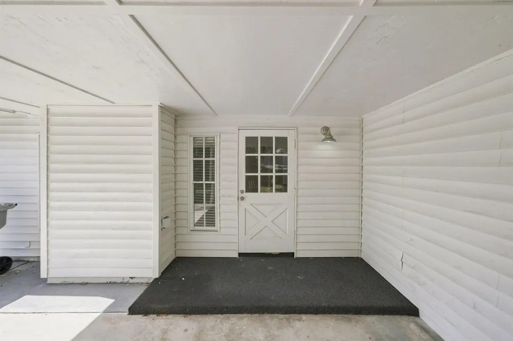 875 28TH AVENUE Vero Beach, FL 32960