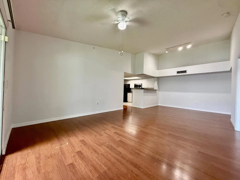 5041 Wiles Road #9-208 Coconut Creek, FL 33073