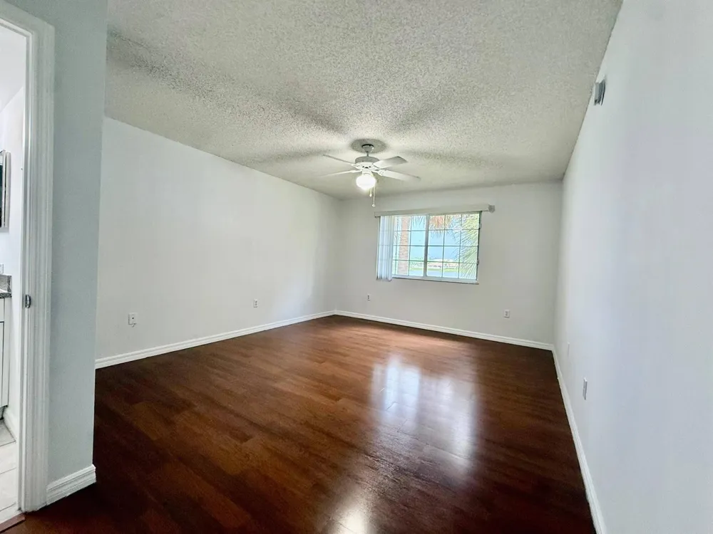 5041 Wiles Road #9-208 Coconut Creek, FL 33073