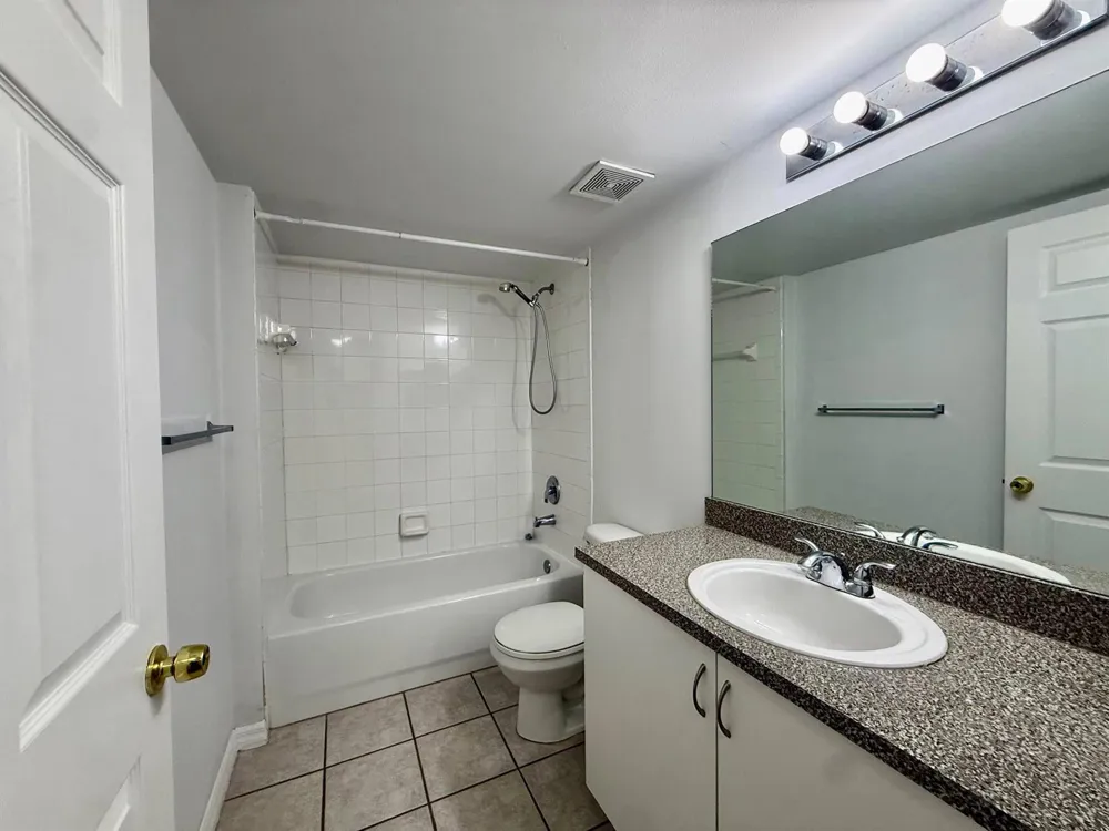 5041 Wiles Road #9-208 Coconut Creek, FL 33073