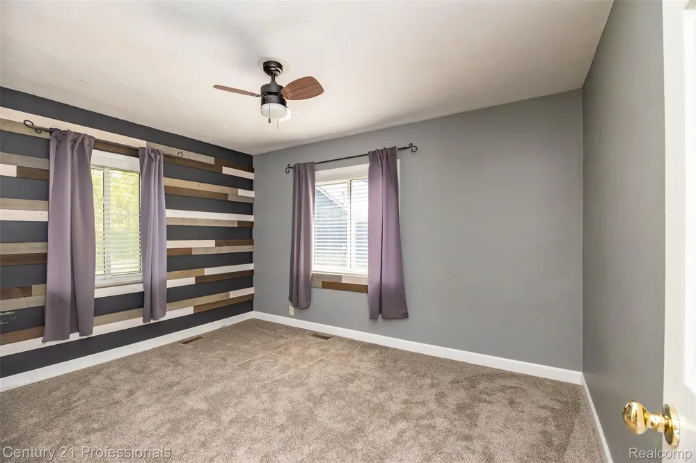 3251 Mann Road Waterford Charter Township, MI 48346