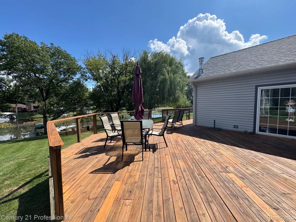 3251 Mann Road Waterford Charter Township, MI 48346
