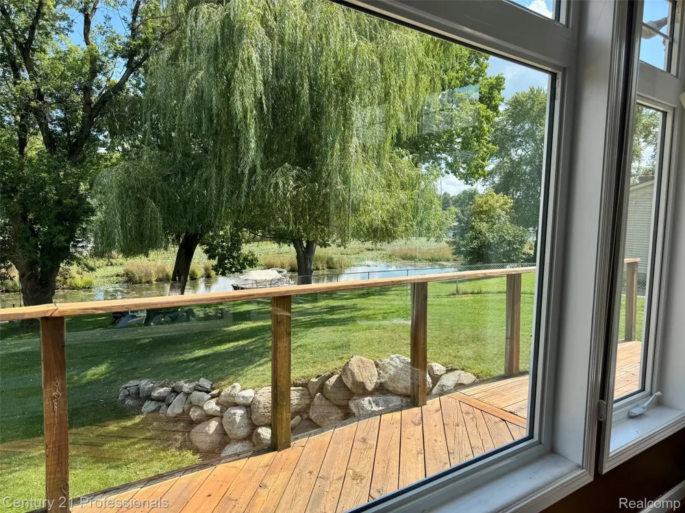 3251 Mann Road Waterford Charter Township, MI 48346