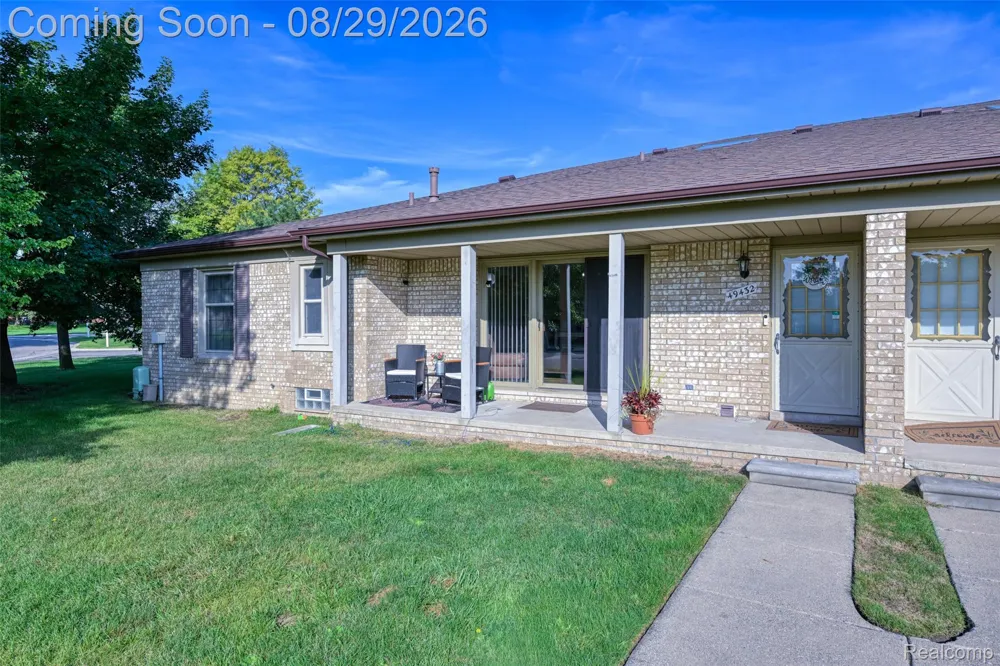 49432 Kirkland Court #99 Shelby Charter Township, MI 48315