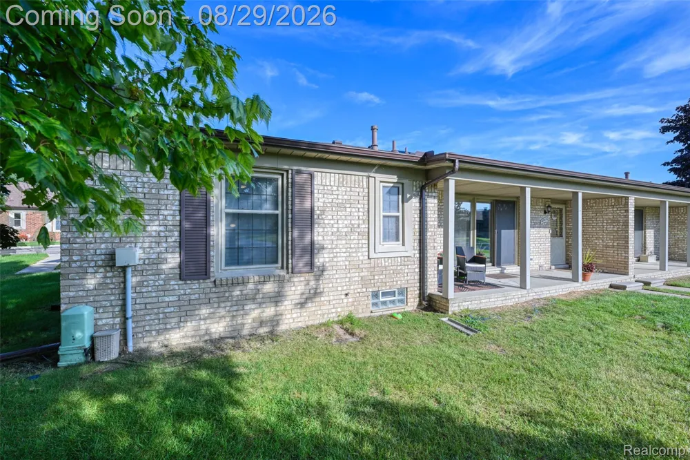 49432 Kirkland Court #99 Shelby Charter Township, MI 48315