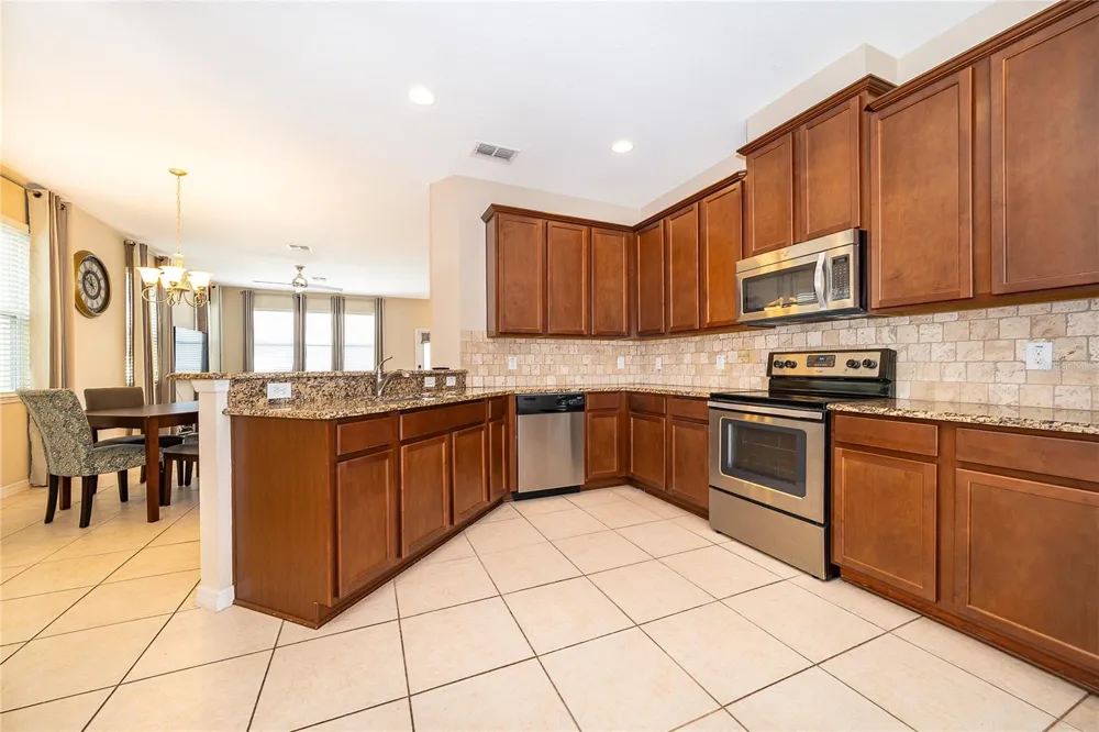 8641 BROOKVALE DRIVE Windermere, FL 34786