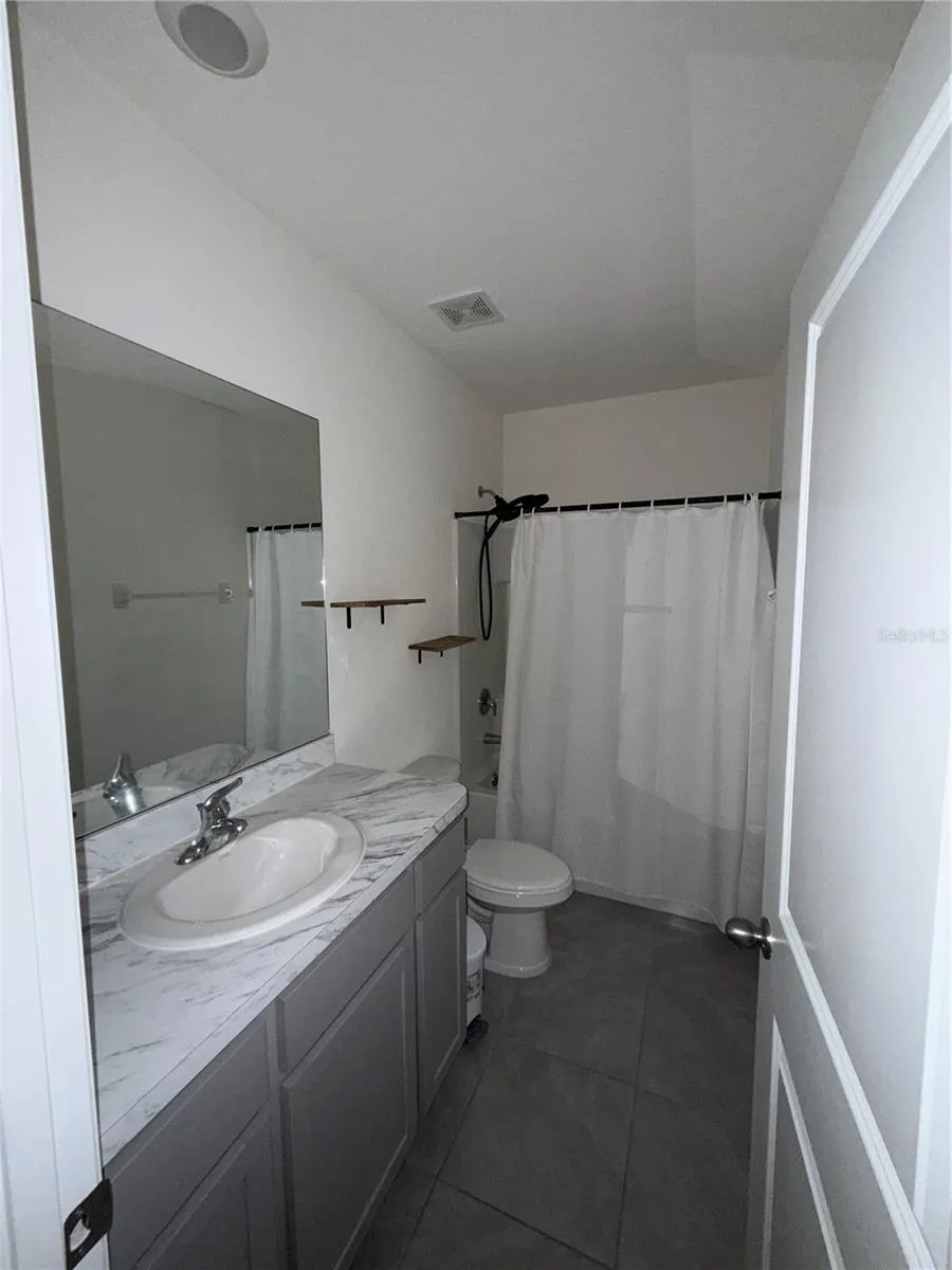 191 MANGROVE SHADE CIRCLE Apollo Beach, FL 33572