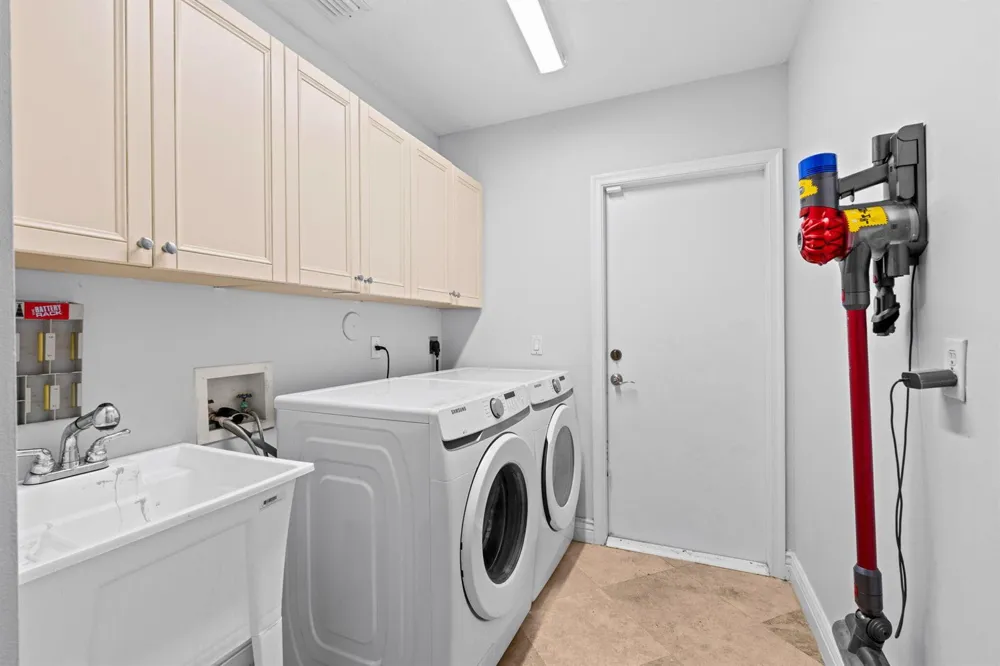 10668 NW 69TH STREET Parkland, FL 33076