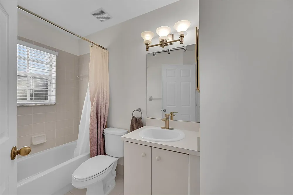 5361 NW 90th Avenue Sunrise, FL 33351