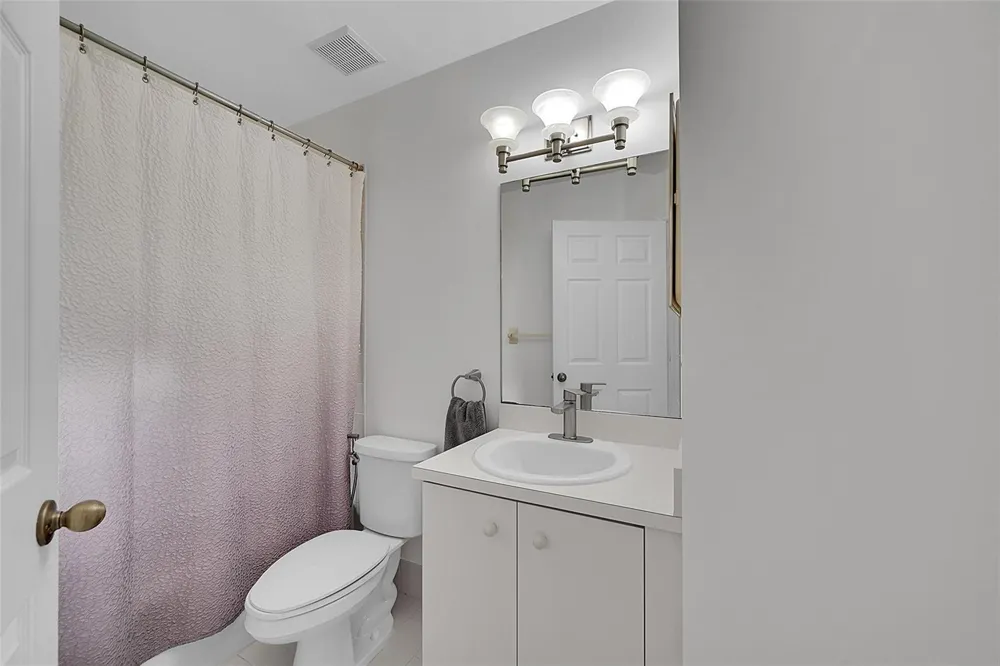 5361 NW 90th Avenue Sunrise, FL 33351