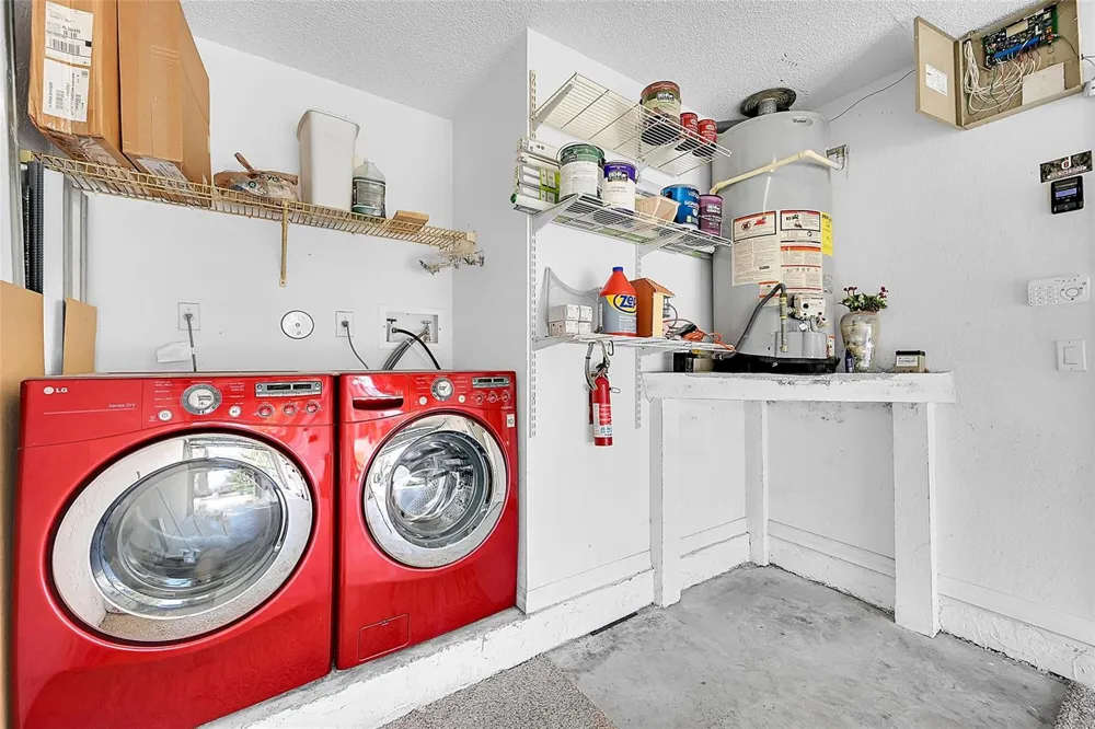 5361 NW 90th Avenue Sunrise, FL 33351