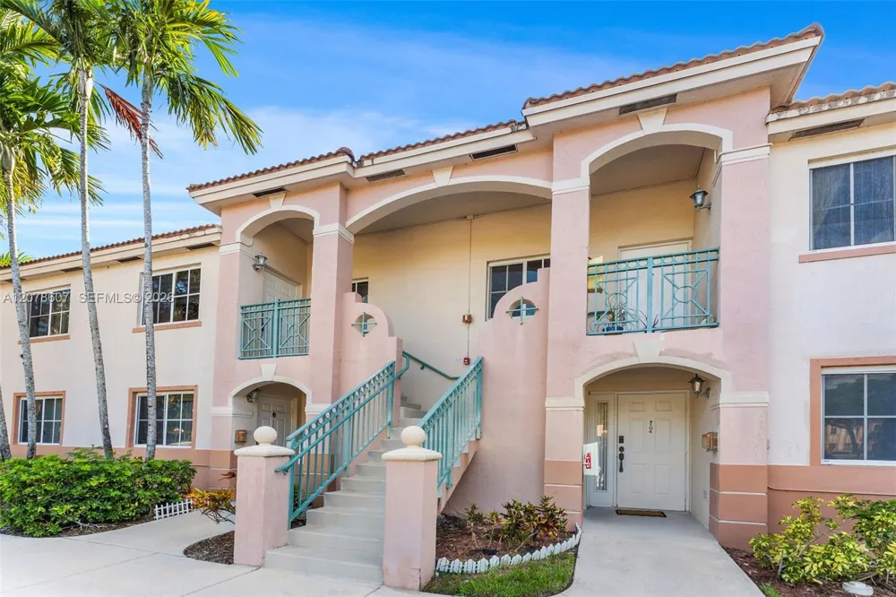 2140 NW 78th Ave #204 Pembroke Pines, FL 33024