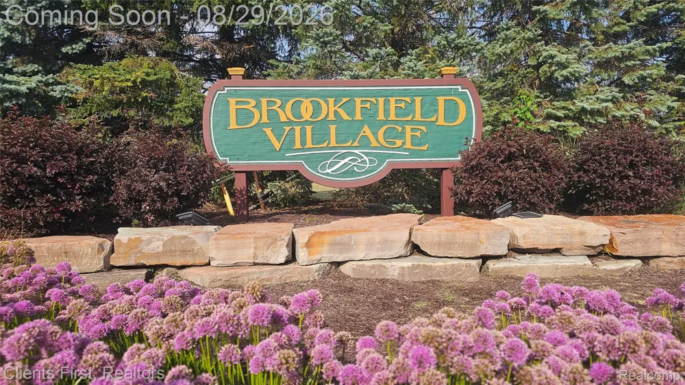 830 Summerfield Drive #256 Westland City, MI 48185