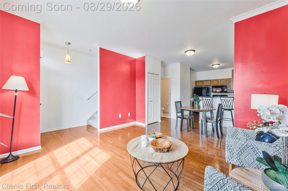 830 Summerfield Drive #256 Westland City, MI 48185