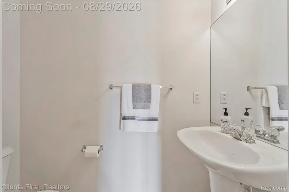 830 Summerfield Drive #256 Westland City, MI 48185