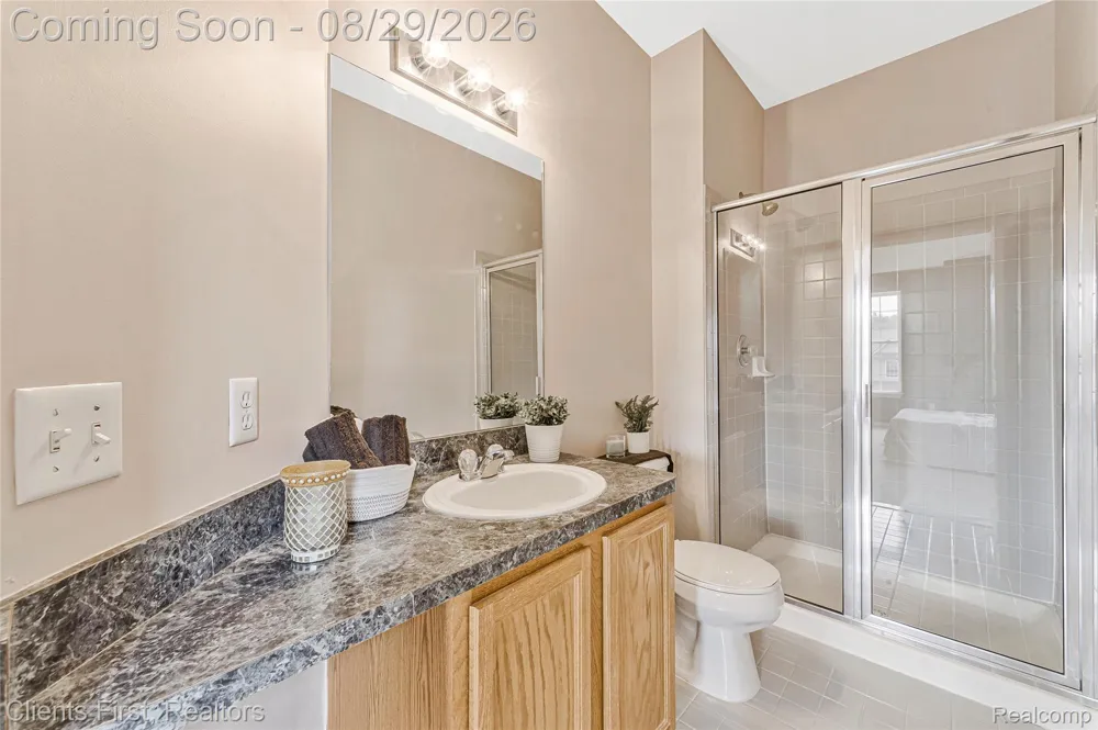 830 Summerfield Drive #256 Westland City, MI 48185