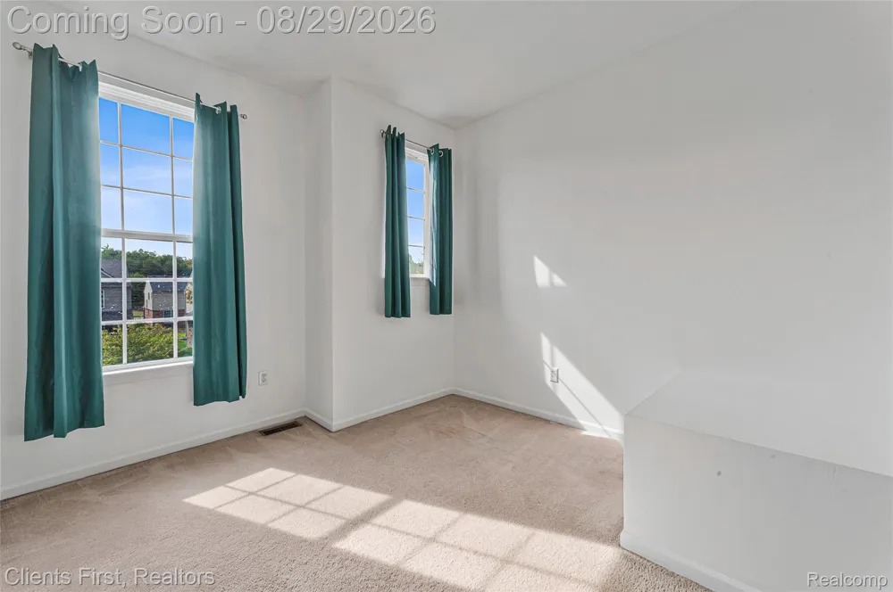 830 Summerfield Drive #256 Westland City, MI 48185