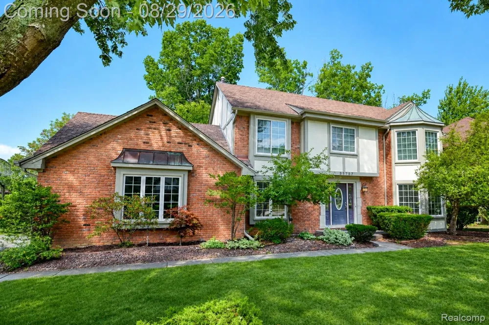 38757 Plumbrook Drive Farmington Hills City, MI 48331