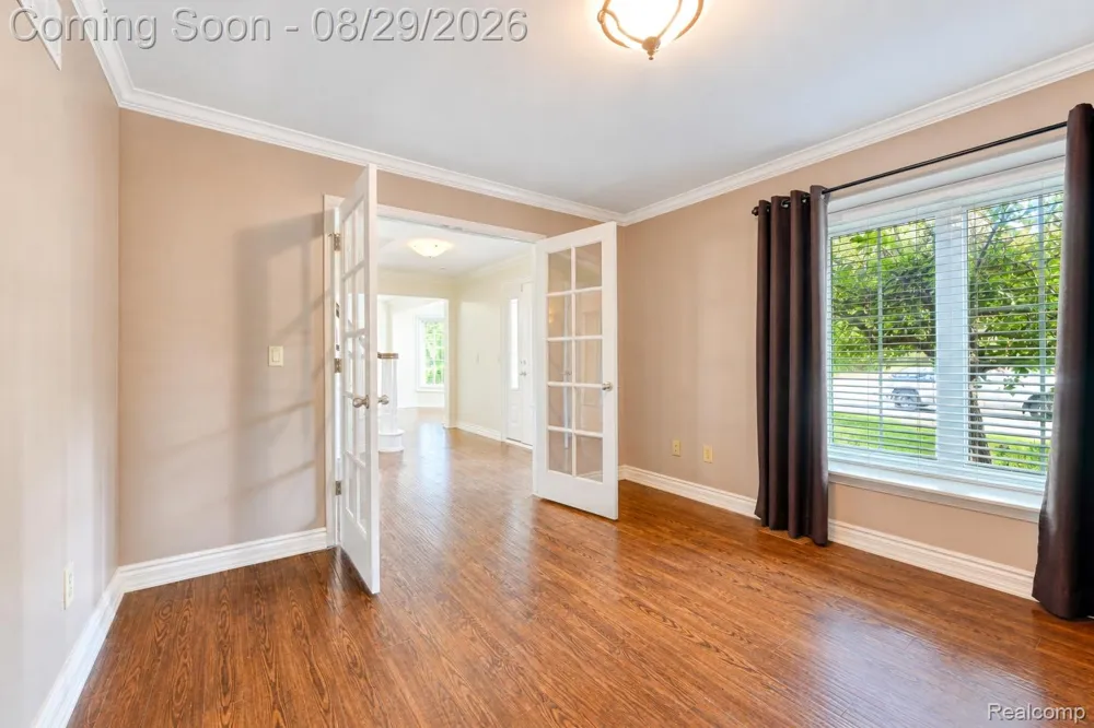 38757 Plumbrook Drive Farmington Hills City, MI 48331