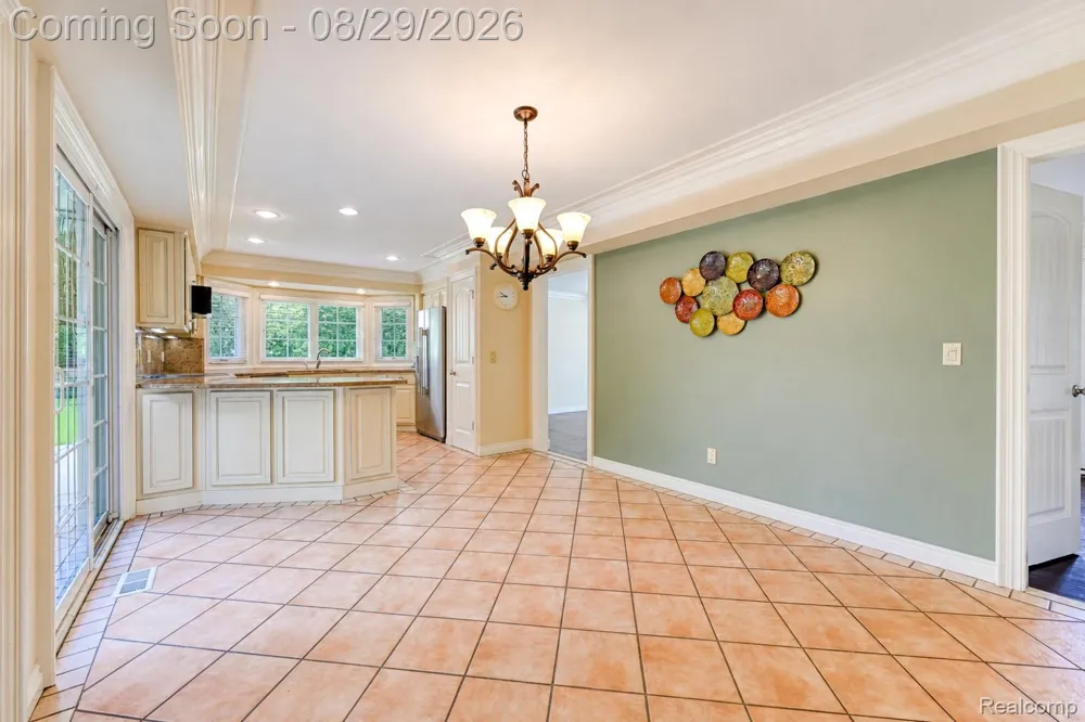 38757 Plumbrook Drive Farmington Hills City, MI 48331