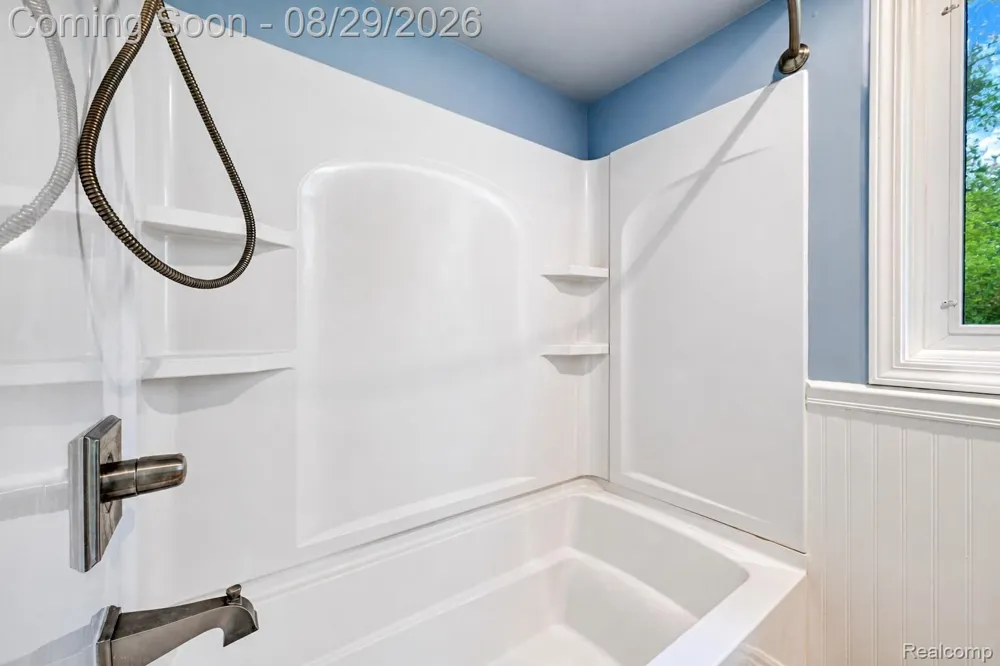 38757 Plumbrook Drive Farmington Hills City, MI 48331