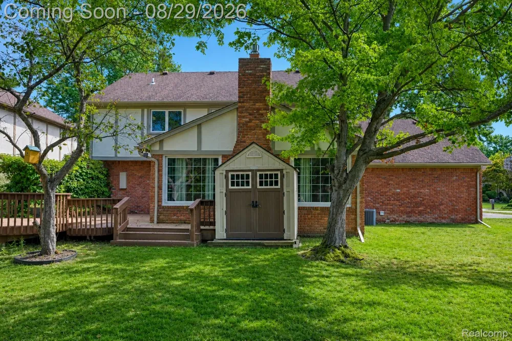 38757 Plumbrook Drive Farmington Hills City, MI 48331