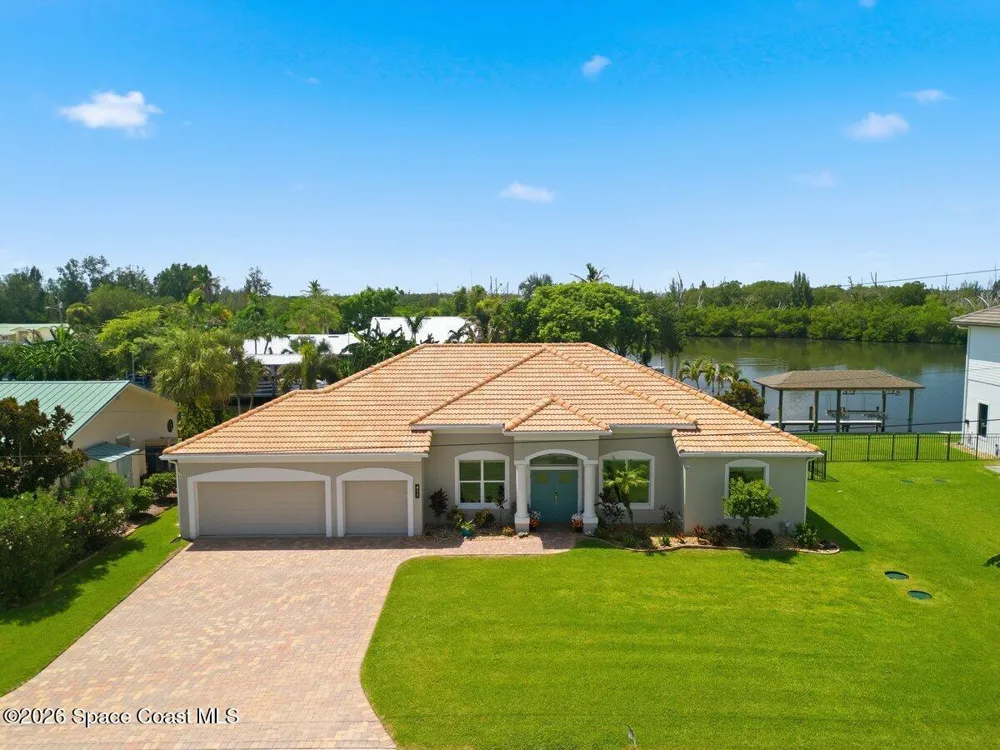 411 Hiawatha Way Melbourne Beach, FL 32951