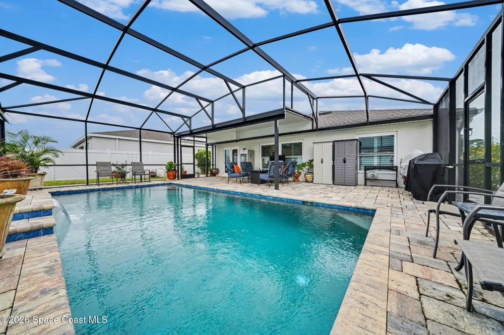 406 Three Oaks Drive Edgewater, FL 32141