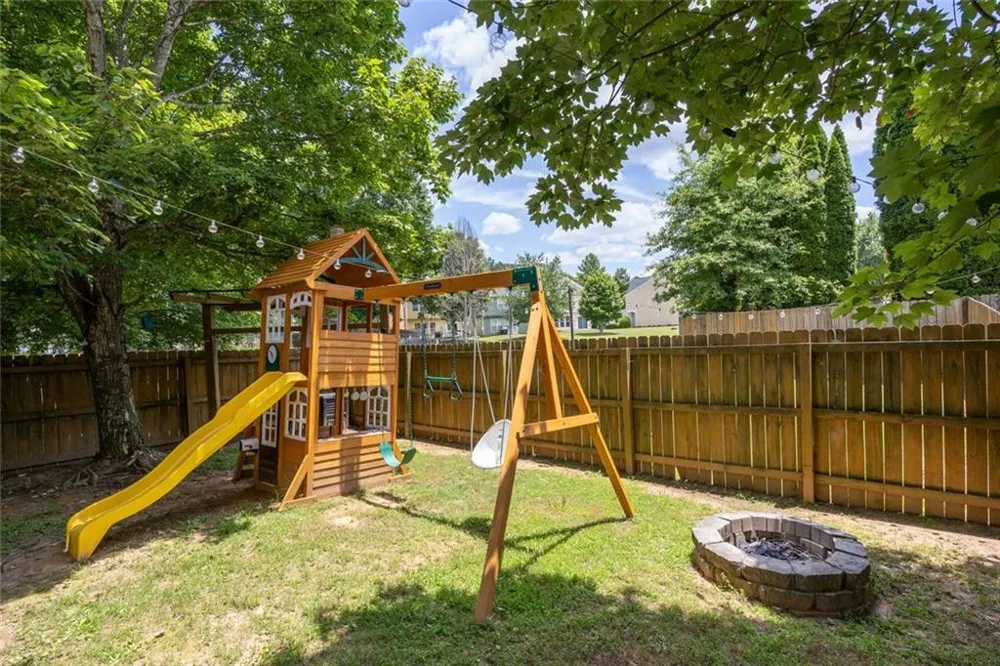 3975 Abernathy Farm Way Acworth, GA 30101